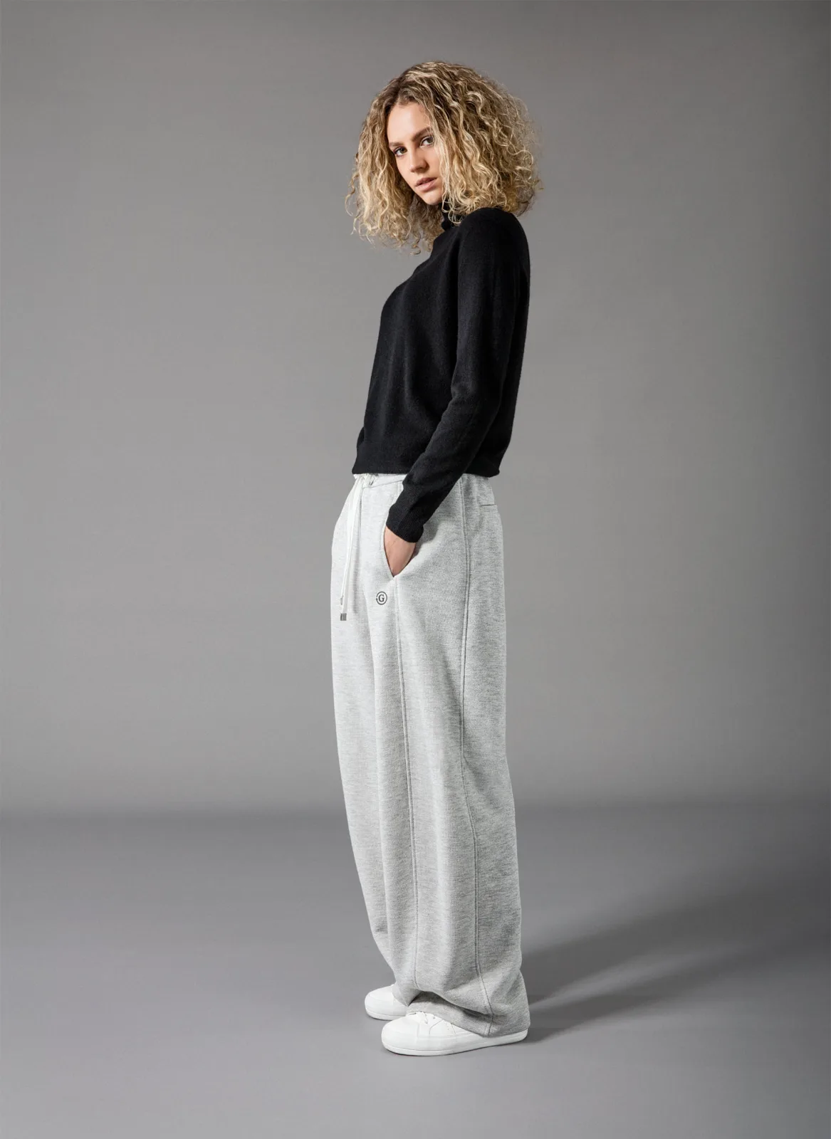 Fashion-Shooting: natürliches Make-up und Lockenstyling